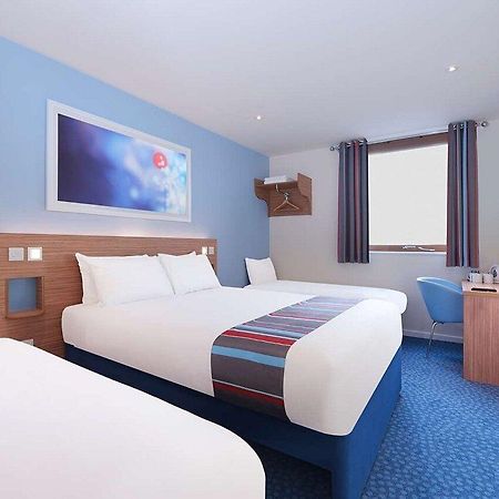 Travelodge Manchester Central Экстерьер фото