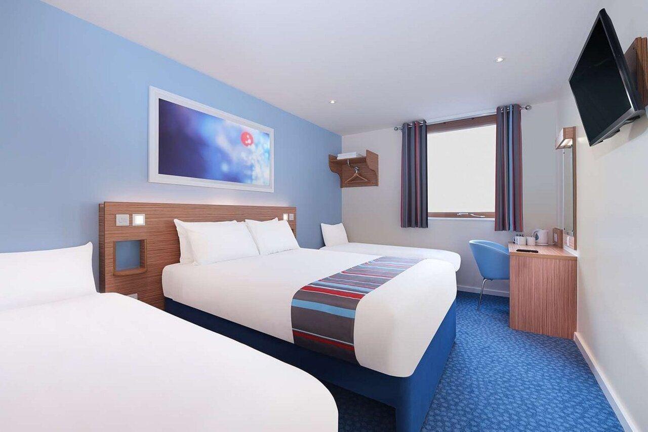 Travelodge Manchester Central Экстерьер фото